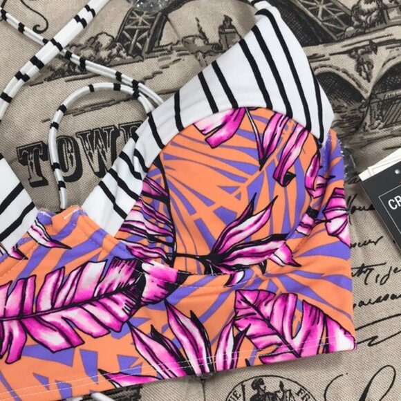 Salt + Cove Juniors' Underwire Bikini Swim Top - Picture 3 of 6